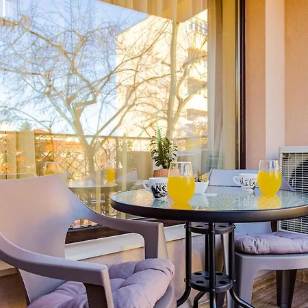 Center 'pemena' Free Private Parking Plovdiv