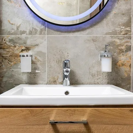 Apartment Center 'pemena' Free Private Parking *